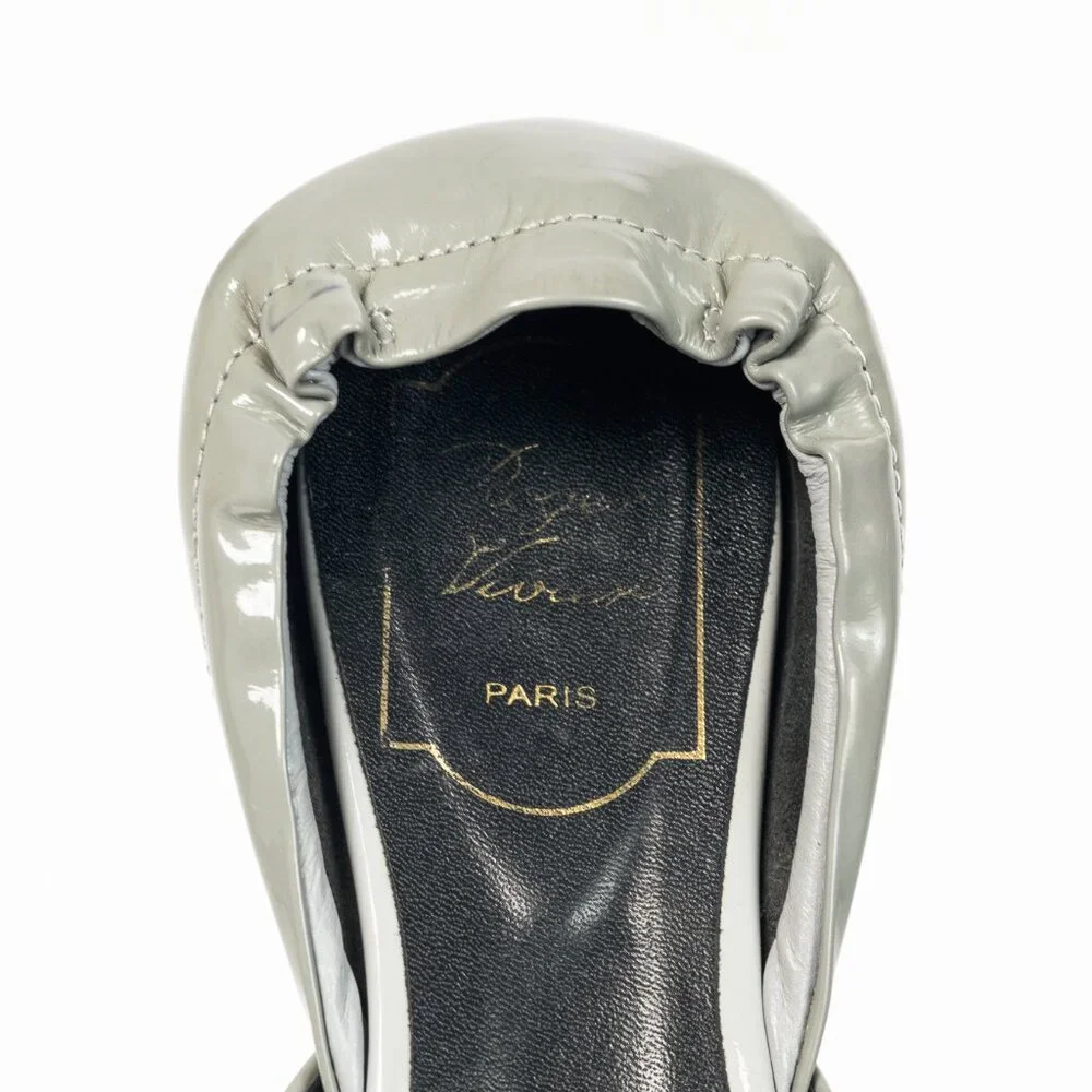 Roger Vivier Chips Grey Patent Leather Buckle Scrunch Flats - Picture 10 of 10